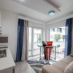 Апартаменты Boutique Blitz *