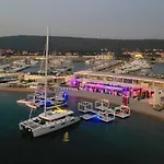 Апартаменты Boutique Blitz *