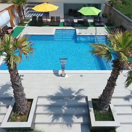 Boutique Blitz 아파트 비빈제