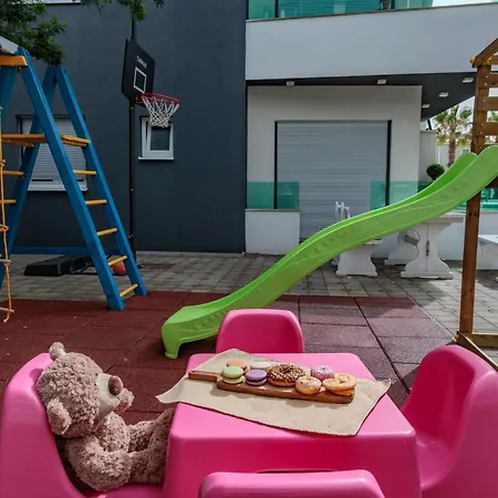 Boutique Blitz Apartament *